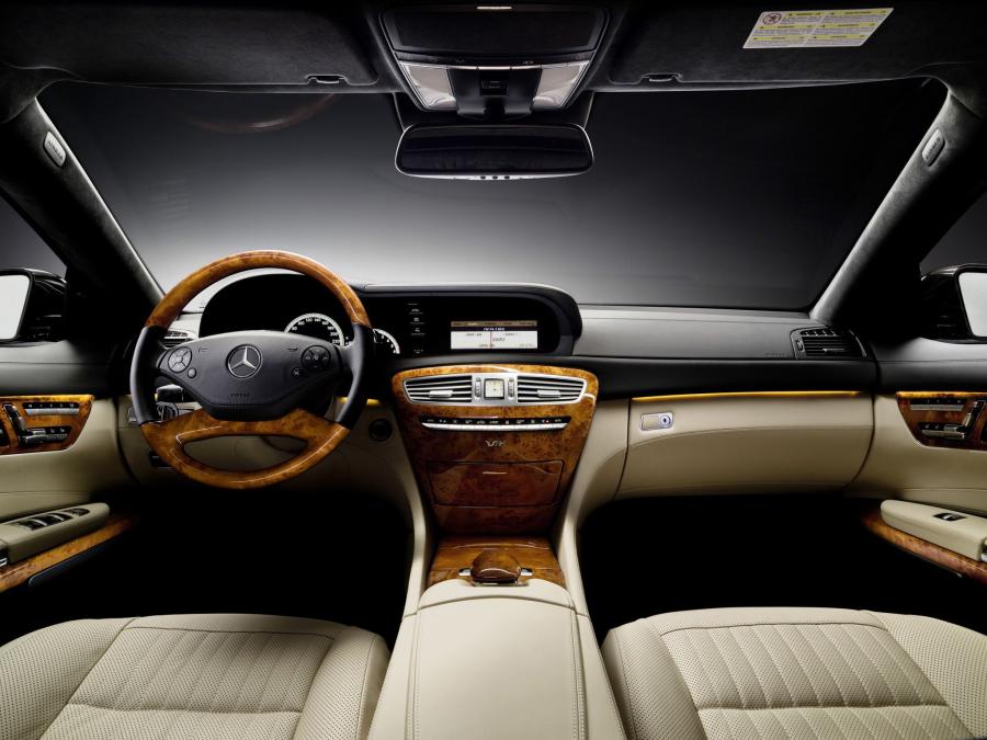  Mercedes-Benz CL600 2010 года  (фото 18 из 43)